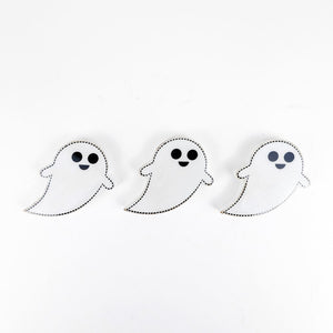 Dwella Decor Halloween Ghost Wood Magnets (Set of 3)
