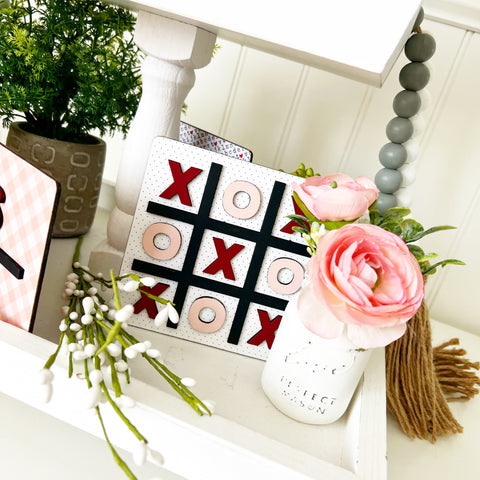 Tiered Tray Set - Kisses